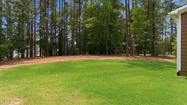 556 Rockport Drive, Clayton, NC 27527