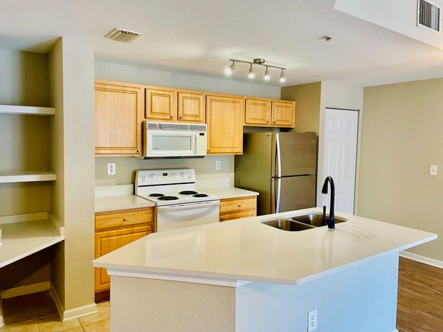 425 S Villa San Marco 103, St Augustine, FL 32086