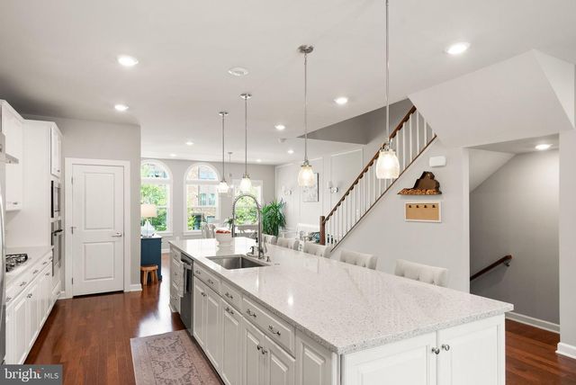 22286 FOUNDATION DR, Ashburn, VA 20148