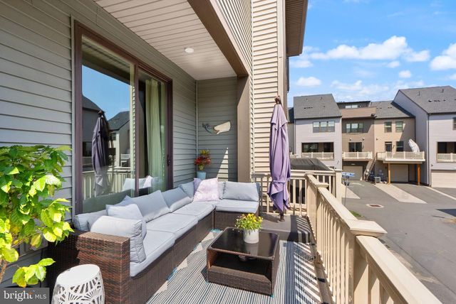 22286 FOUNDATION DR, Ashburn, VA 20148