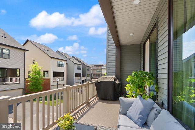 22286 FOUNDATION DR, Ashburn, VA 20148