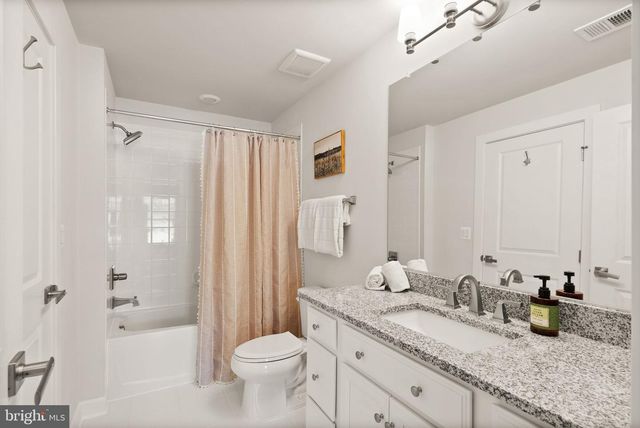 22286 FOUNDATION DR, Ashburn, VA 20148