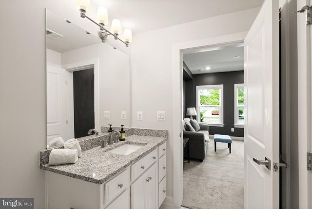 22286 FOUNDATION DR, Ashburn, VA 20148