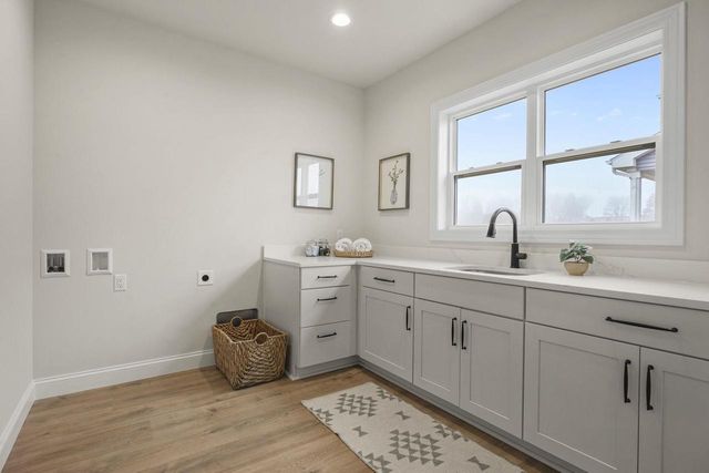 319 Clear Pond Way, Verona, WI 53593