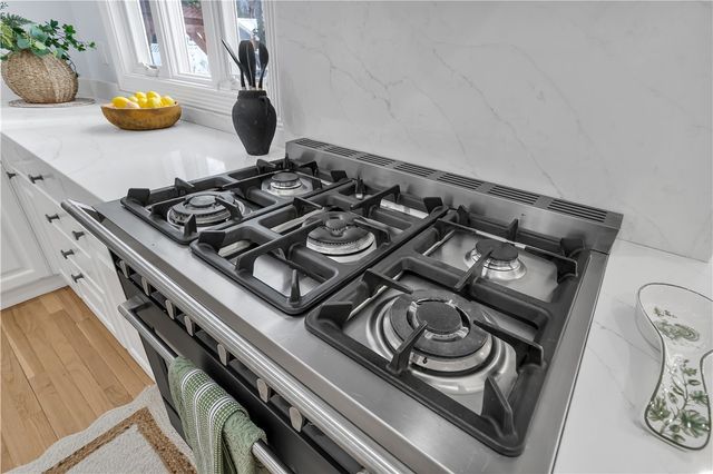 275 Meshanticut Valley Parkway, Cranston, RI 02920