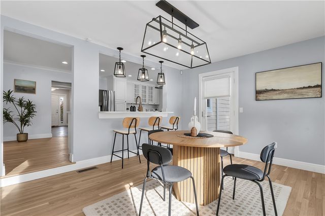 275 Meshanticut Valley Parkway, Cranston, RI 02920