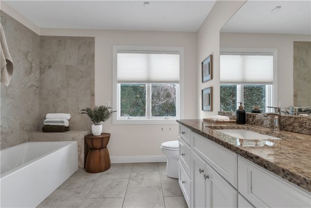 275 Meshanticut Valley Parkway, Cranston, RI 02920