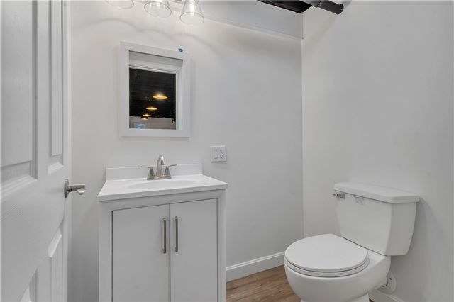 275 Meshanticut Valley Parkway, Cranston, RI 02920