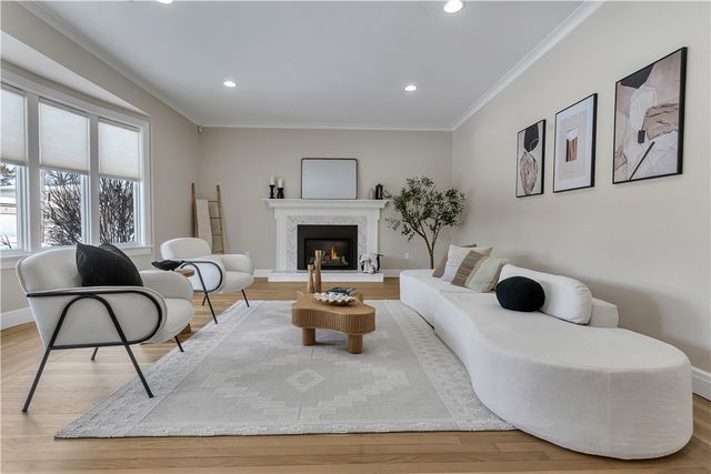 275 Meshanticut Valley Parkway, Cranston, RI 02920