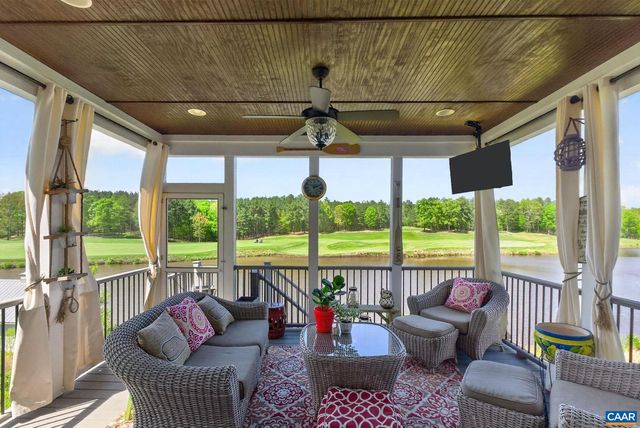 93 LAKEVIEW CT, Zion Crossroads, VA 22952