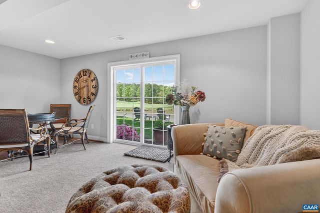 93 LAKEVIEW CT, Zion Crossroads, VA 22952
