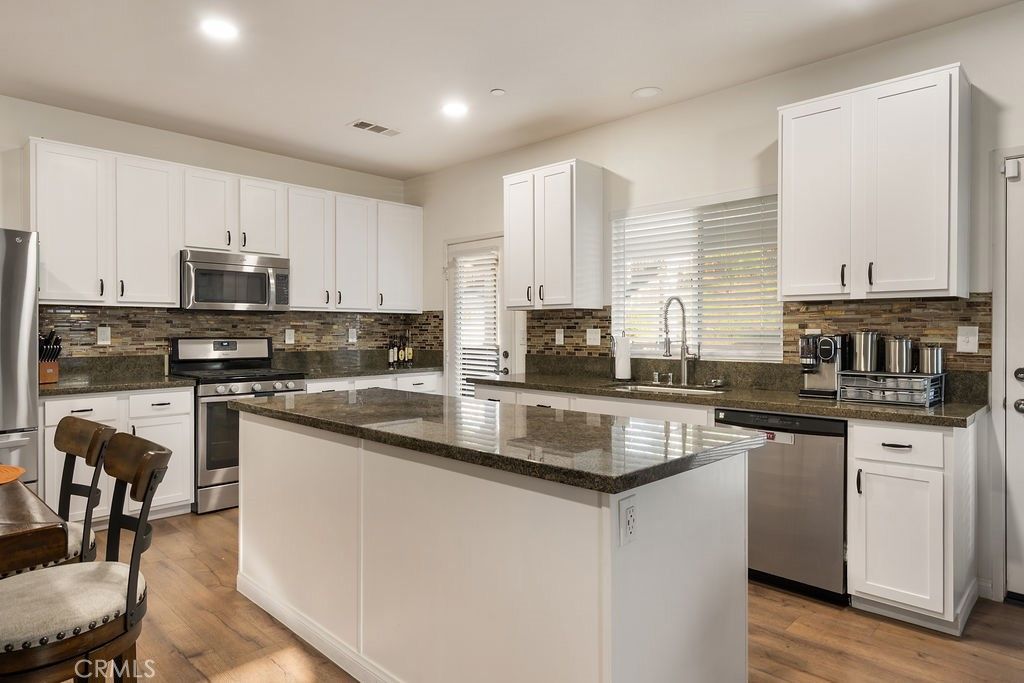 Image 12 of property listing at 36625 Straightaway, Beaumont, CA 92223