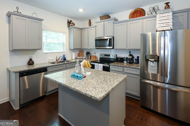 931 Avenida Way 43, Mcdonough, GA 30252