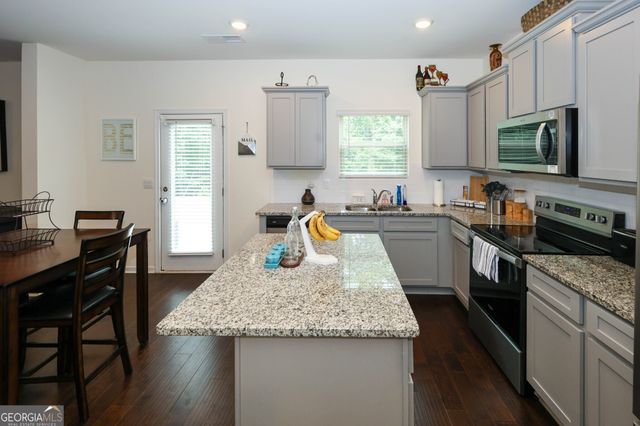 931 Avenida Way 43, Mcdonough, GA 30252