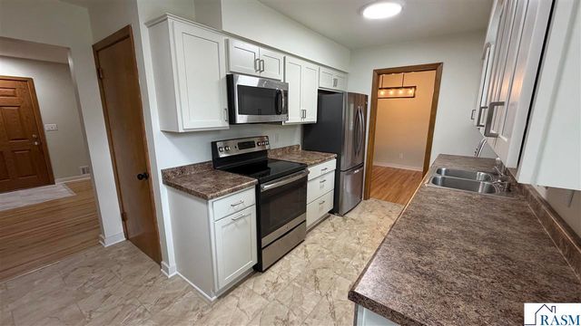 145 Rita Road, Mankato, MN 56001