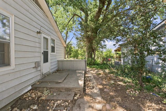 1715 S Saint Paul St, Wichita, KS 67213