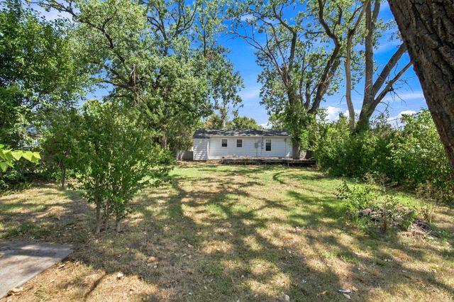 1715 S Saint Paul St, Wichita, KS 67213