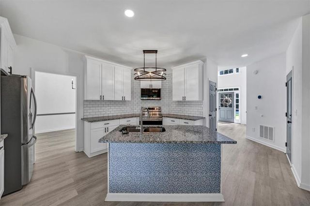 565 Fortune Ridge Road, Stone Mountain, GA 30087