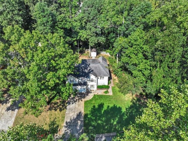 565 Fortune Ridge Road, Stone Mountain, GA 30087