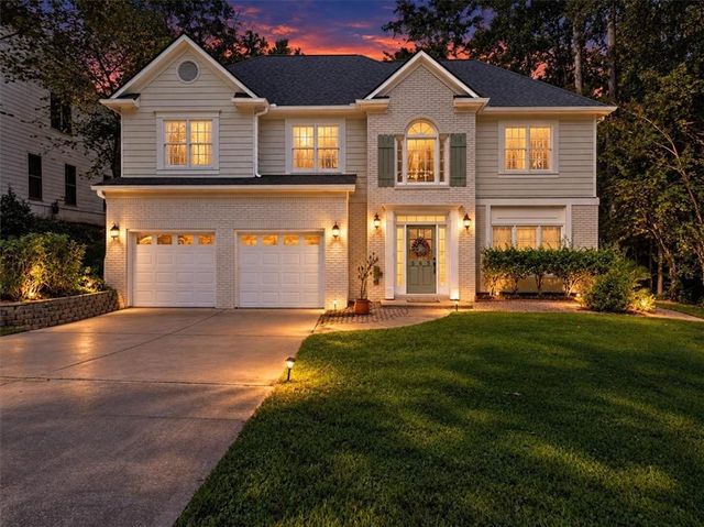 565 Fortune Ridge Road, Stone Mountain, GA 30087