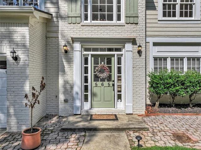 565 Fortune Ridge Road, Stone Mountain, GA 30087