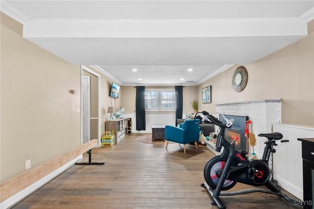 7998 Trina Circle, Clay, NY 13041