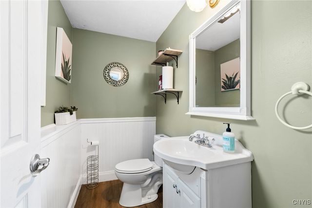 7998 Trina Circle, Clay, NY 13041