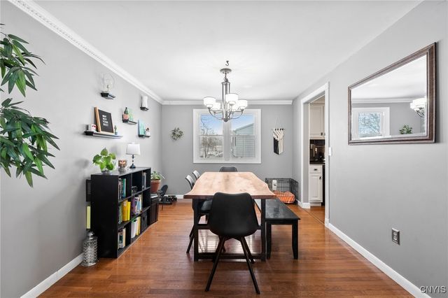 7998 Trina Circle, Clay, NY 13041