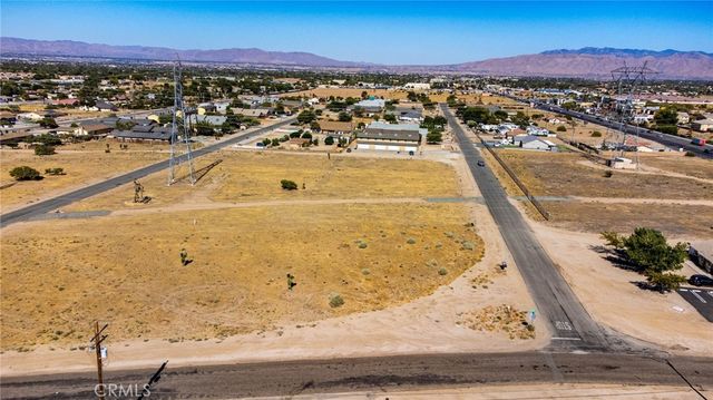 9751 Pyrite Avenue, Hesperia, CA 92345