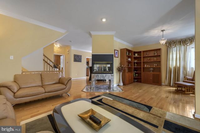 17 STABLEMERE CT, Baltimore, MD 21209