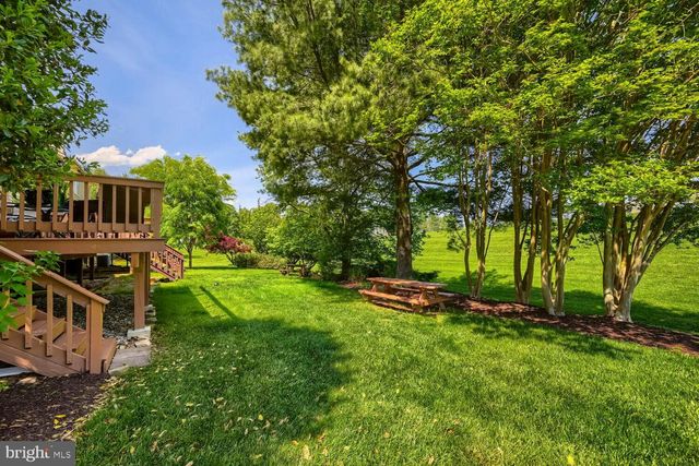 17 STABLEMERE CT, Baltimore, MD 21209