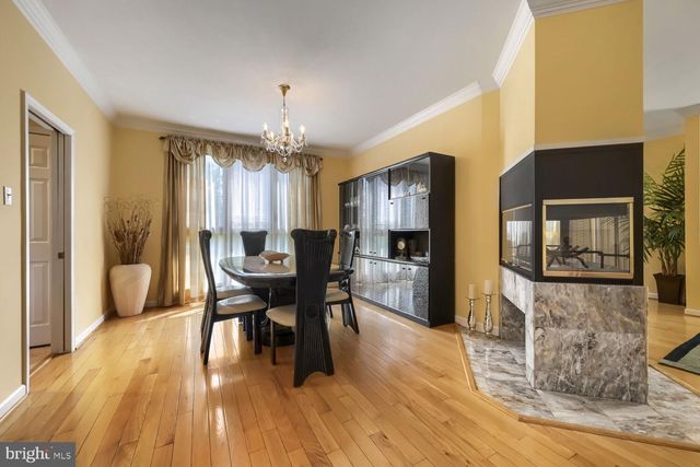 17 STABLEMERE CT, Baltimore, MD 21209