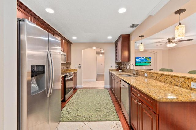 2351 Sweetwater Drive, Fort Pierce, FL 34981