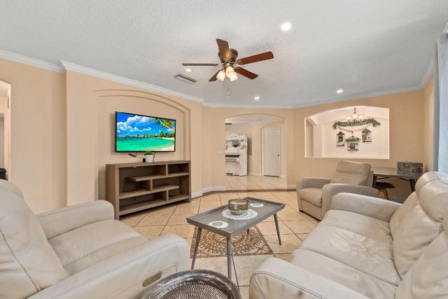 2351 Sweetwater Drive, Fort Pierce, FL 34981