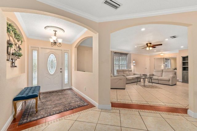 2351 Sweetwater Drive, Fort Pierce, FL 34981