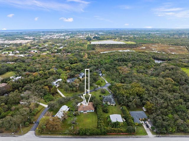 2351 Sweetwater Drive, Fort Pierce, FL 34981