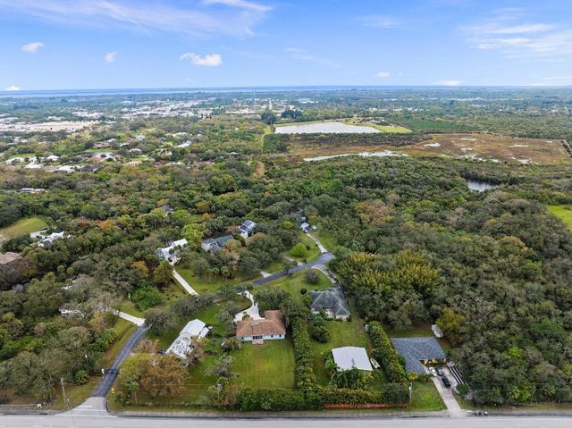 2351 Sweetwater Drive, Fort Pierce, FL 34981