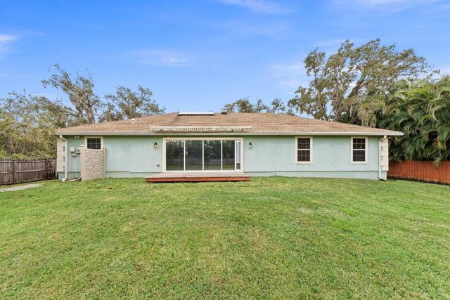 2351 Sweetwater Drive, Fort Pierce, FL 34981