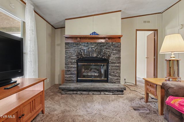 3810 West Allens Bridge Road, Greeneville, TN 37743