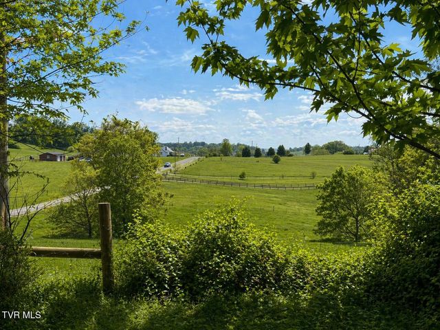 3810 West Allens Bridge Road, Greeneville, TN 37743