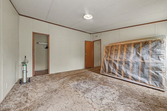 3810 West Allens Bridge Road, Greeneville, TN 37743