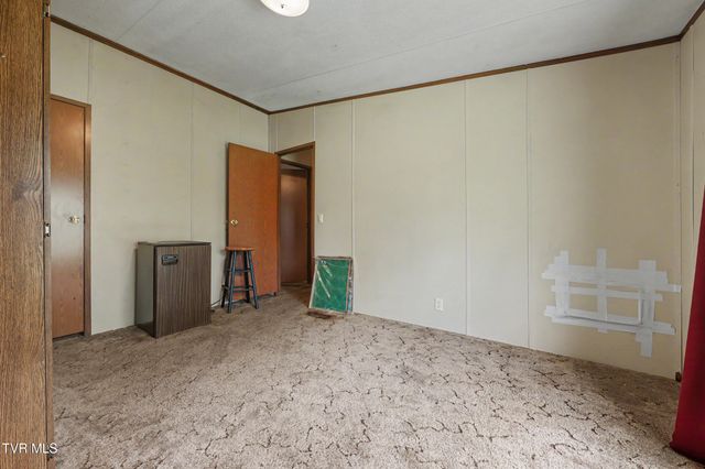 3810 West Allens Bridge Road, Greeneville, TN 37743