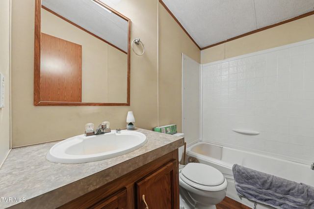 3810 West Allens Bridge Road, Greeneville, TN 37743