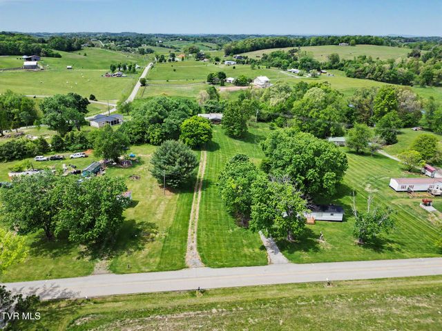 3810 West Allens Bridge Road, Greeneville, TN 37743