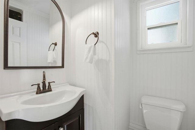 3801 Woodcrest Rd, Sacramento, CA 95821