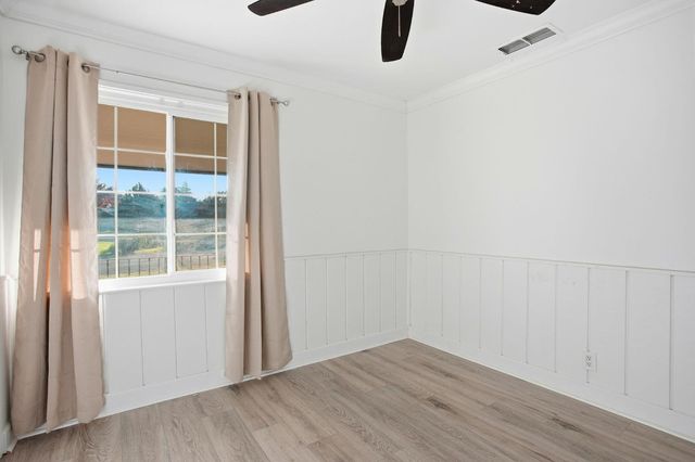 3801 Woodcrest Rd, Sacramento, CA 95821