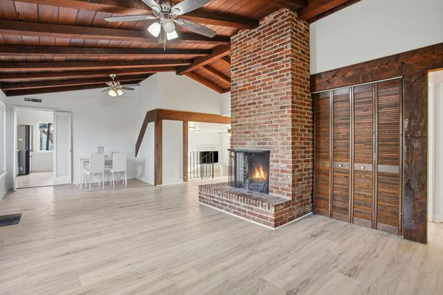 3801 Woodcrest Rd, Sacramento, CA 95821