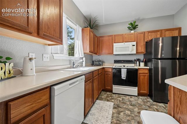 3715 Riviera Grove 101, Colorado Springs, CO 80922