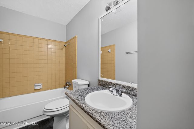 117 White Oak Court, Jackson, MS 39212