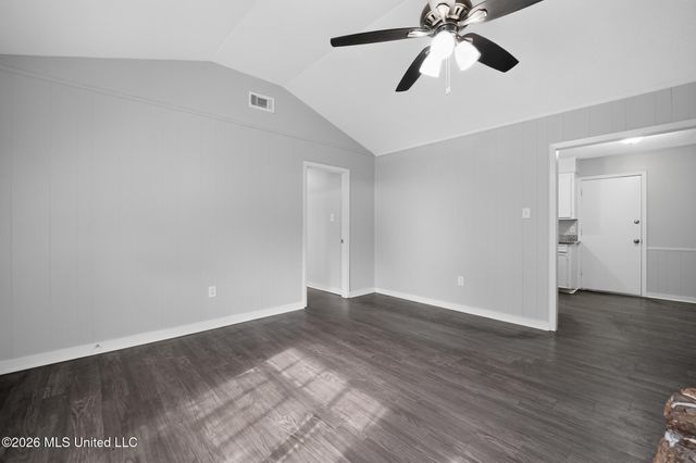 117 White Oak Court, Jackson, MS 39212